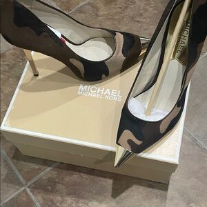Michael Kors Camouflage Heels - Black and Tan